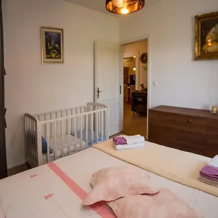 Feriehus Velini Dvori