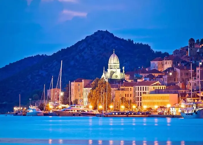 Velini Dvori * Šibenik